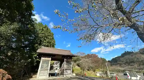 三古寺の山門