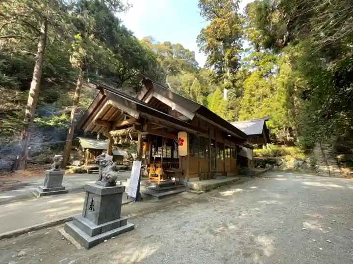 伊野天照皇大神宮の本殿・本堂