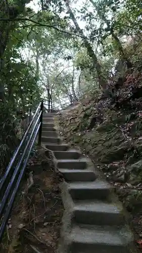 石上布都魂神社のその他建物