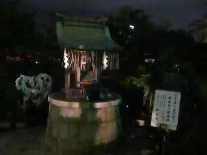 神泉苑の本殿・本堂