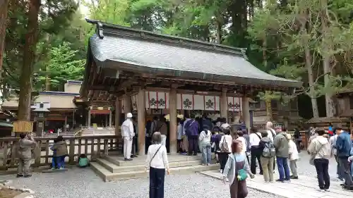 諏訪大社の{uncategorized: "未分類", other: "その他", undefined: "問題あり", building: "その他建物", grave: "お墓", sacred_gate: "鳥居", guardian: "狛犬", statue: "像", buddha: "仏像", history: "歴史", nature: "自然", garden: "庭園", animal: "動物", pagoda: "塔", temizu: "手水舎", mountain_gate: "山門・神門", sanctuary: "本殿・本堂", subordinate: "末社・摂社", art: "芸術", scenery: "景色", jizo: "地蔵", ema: "絵馬", goshuin: "御朱印", omikuji: "おみくじ", items: "授与品その他", amulet: "お守り", goshuincho: "御朱印帳", eats: "食事", festival: "お祭り", votive_dance: "神楽", shichigosan: "七五三参", wedding: "結婚式", experience: "体験その他", initially: "初詣", around: "周辺", anti_infection: "感染症対策"}