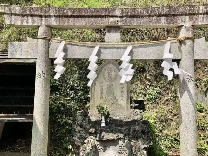 銭洗弁財天宇賀福神社のその他建物