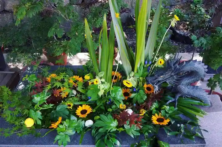 東海市熊野神社の手水舎