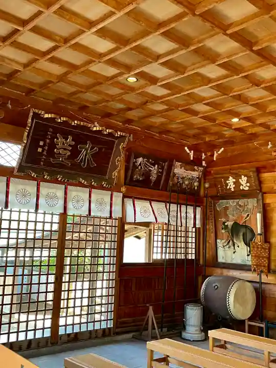 岡田神社の本殿・本堂