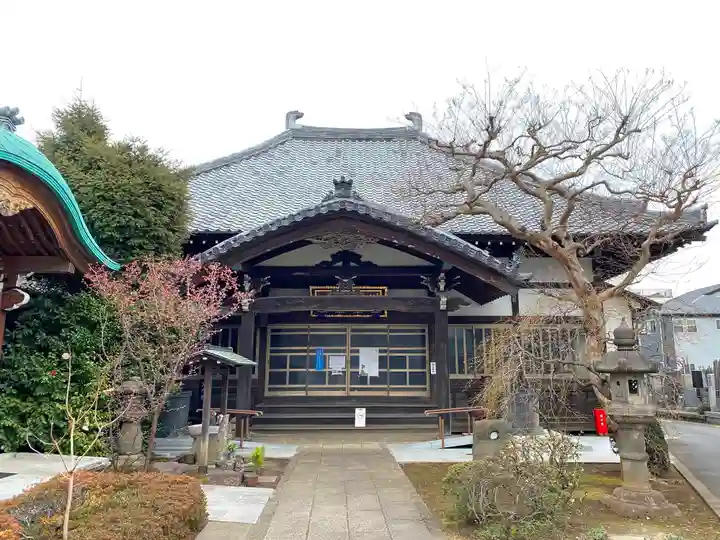 城官寺の本殿・本堂