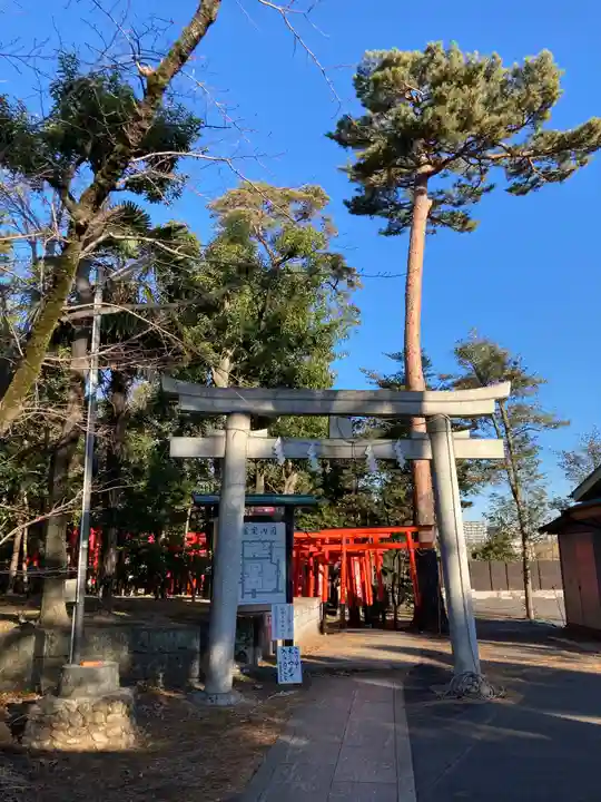 東伏見稲荷神社の鳥居