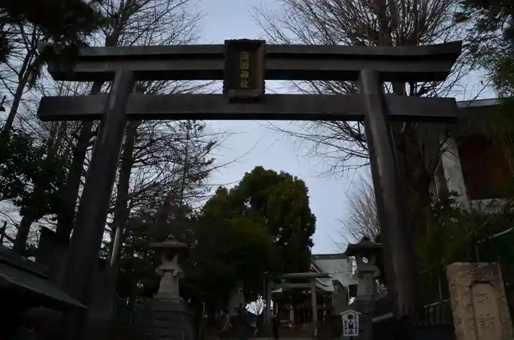 諏訪神社の鳥居
