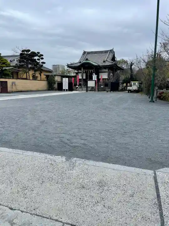 不忍池大黒天堂の{uncategorized: "未分類", other: "その他", undefined: "問題あり", building: "その他建物", grave: "お墓", sacred_gate: "鳥居", guardian: "狛犬", statue: "像", buddha: "仏像", history: "歴史", nature: "自然", garden: "庭園", animal: "動物", pagoda: "塔", temizu: "手水舎", mountain_gate: "山門・神門", sanctuary: "本殿・本堂", subordinate: "末社・摂社", art: "芸術", scenery: "景色", jizo: "地蔵", ema: "絵馬", goshuin: "御朱印", omikuji: "おみくじ", items: "授与品その他", amulet: "お守り", goshuincho: "御朱印帳", eats: "食事", festival: "お祭り", votive_dance: "神楽", shichigosan: "七五三参", wedding: "結婚式", experience: "体験その他", initially: "初詣", around: "周辺", anti_infection: "感染症対策"}