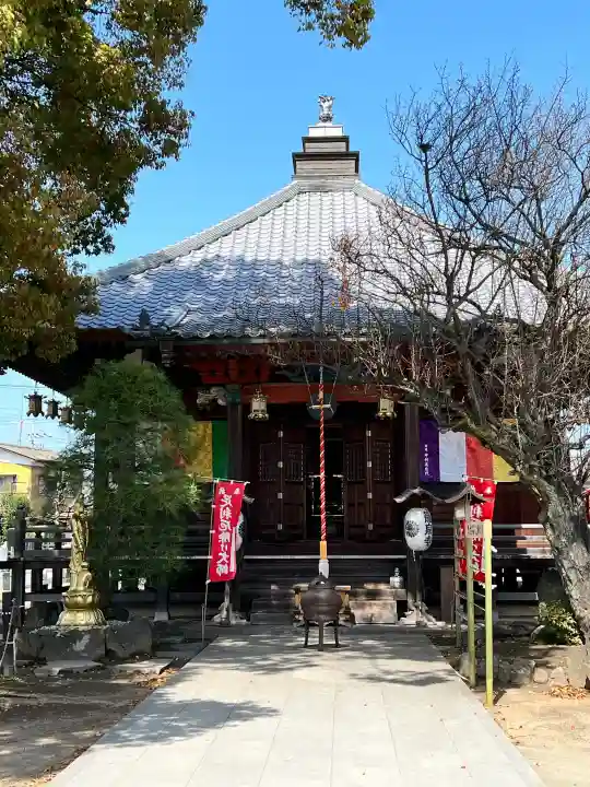 龍泉寺(足利厄除大師)の{uncategorized: "未分類", other: "その他", undefined: "問題あり", building: "その他建物", grave: "お墓", sacred_gate: "鳥居", guardian: "狛犬", statue: "像", buddha: "仏像", history: "歴史", nature: "自然", garden: "庭園", animal: "動物", pagoda: "塔", temizu: "手水舎", mountain_gate: "山門・神門", sanctuary: "本殿・本堂", subordinate: "末社・摂社", art: "芸術", scenery: "景色", jizo: "地蔵", ema: "絵馬", goshuin: "御朱印", omikuji: "おみくじ", items: "授与品その他", amulet: "お守り", goshuincho: "御朱印帳", eats: "食事", festival: "お祭り", votive_dance: "神楽", shichigosan: "七五三参", wedding: "結婚式", experience: "体験その他", initially: "初詣", around: "周辺", anti_infection: "感染症対策"}