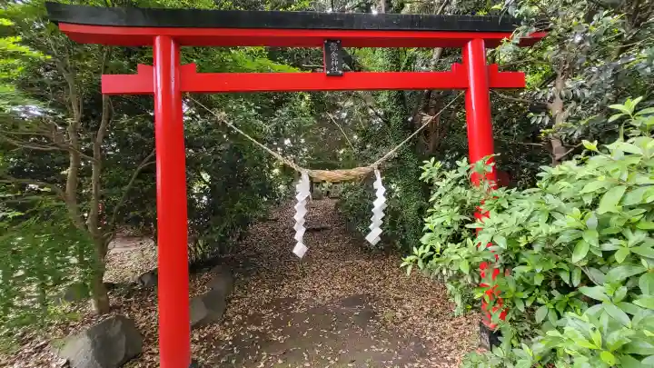 玉山神社の{uncategorized: "未分類", other: "その他", undefined: "問題あり", building: "その他建物", grave: "お墓", sacred_gate: "鳥居", guardian: "狛犬", statue: "像", buddha: "仏像", history: "歴史", nature: "自然", garden: "庭園", animal: "動物", pagoda: "塔", temizu: "手水舎", mountain_gate: "山門・神門", sanctuary: "本殿・本堂", subordinate: "末社・摂社", art: "芸術", scenery: "景色", jizo: "地蔵", ema: "絵馬", goshuin: "御朱印", omikuji: "おみくじ", items: "授与品その他", amulet: "お守り", goshuincho: "御朱印帳", eats: "食事", festival: "お祭り", votive_dance: "神楽", shichigosan: "七五三参", wedding: "結婚式", experience: "体験その他", initially: "初詣", around: "周辺", anti_infection: "感染症対策"}