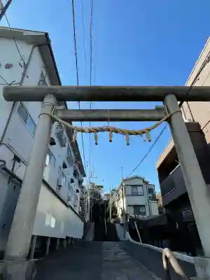 生麦杉山神社の{uncategorized: "未分類", other: "その他", undefined: "問題あり", building: "その他建物", grave: "お墓", sacred_gate: "鳥居", guardian: "狛犬", statue: "像", buddha: "仏像", history: "歴史", nature: "自然", garden: "庭園", animal: "動物", pagoda: "塔", temizu: "手水舎", mountain_gate: "山門・神門", sanctuary: "本殿・本堂", subordinate: "末社・摂社", art: "芸術", scenery: "景色", jizo: "地蔵", ema: "絵馬", goshuin: "御朱印", omikuji: "おみくじ", items: "授与品その他", amulet: "お守り", goshuincho: "御朱印帳", eats: "食事", festival: "お祭り", votive_dance: "神楽", shichigosan: "七五三参", wedding: "結婚式", experience: "体験その他", initially: "初詣", around: "周辺", anti_infection: "感染症対策"}