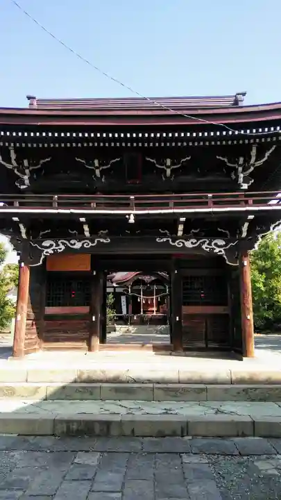 御崎神社の山門・神門
