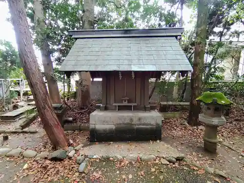 白郷稲荷神社の末社・摂社