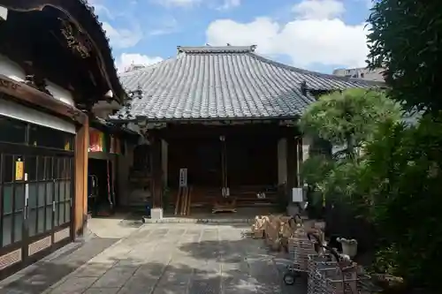 英信寺の本殿・本堂