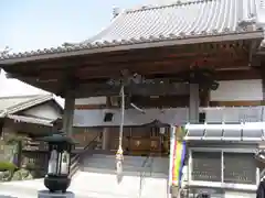 観音寺の本殿