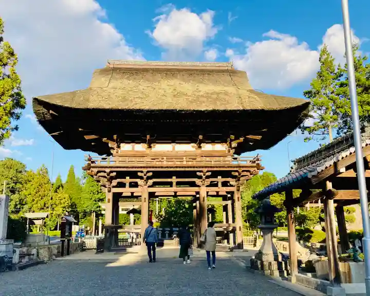 苗村神社の山門・神門