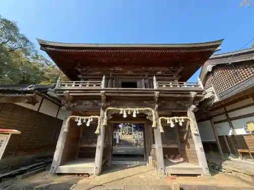 稲佐神社の{uncategorized: "未分類", other: "その他", undefined: "問題あり", building: "その他建物", grave: "お墓", sacred_gate: "鳥居", guardian: "狛犬", statue: "像", buddha: "仏像", history: "歴史", nature: "自然", garden: "庭園", animal: "動物", pagoda: "塔", temizu: "手水舎", mountain_gate: "山門・神門", sanctuary: "本殿・本堂", subordinate: "末社・摂社", art: "芸術", scenery: "景色", jizo: "地蔵", ema: "絵馬", goshuin: "御朱印", omikuji: "おみくじ", items: "授与品その他", amulet: "お守り", goshuincho: "御朱印帳", eats: "食事", festival: "お祭り", votive_dance: "神楽", shichigosan: "七五三参", wedding: "結婚式", experience: "体験その他", initially: "初詣", around: "周辺", anti_infection: "感染症対策"}