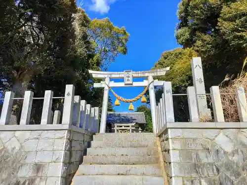 野寺八幡社の鳥居