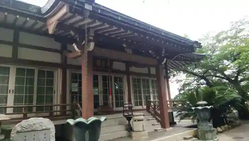 舎利尊勝寺の本殿・本堂