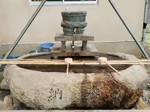 猪名野神社の手水舎