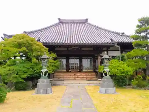 浄泉寺の本殿・本堂