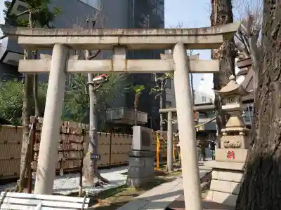 気象神社の{uncategorized: "未分類", other: "その他", undefined: "問題あり", building: "その他建物", grave: "お墓", sacred_gate: "鳥居", guardian: "狛犬", statue: "像", buddha: "仏像", history: "歴史", nature: "自然", garden: "庭園", animal: "動物", pagoda: "塔", temizu: "手水舎", mountain_gate: "山門・神門", sanctuary: "本殿・本堂", subordinate: "末社・摂社", art: "芸術", scenery: "景色", jizo: "地蔵", ema: "絵馬", goshuin: "御朱印", omikuji: "おみくじ", items: "授与品その他", amulet: "お守り", goshuincho: "御朱印帳", eats: "食事", festival: "お祭り", votive_dance: "神楽", shichigosan: "七五三参", wedding: "結婚式", experience: "体験その他", initially: "初詣", around: "周辺", anti_infection: "感染症対策"}