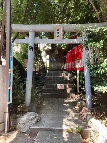 品川貴船神社の鳥居