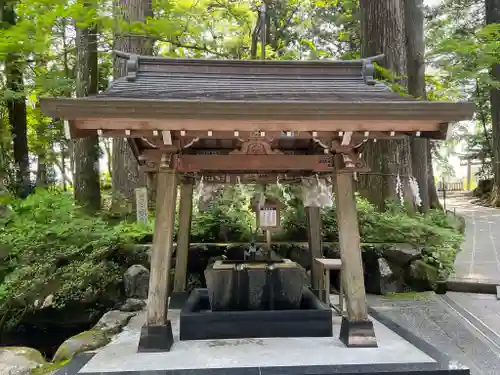 富士山東口本宮 冨士浅間神社の手水