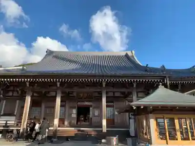 八浄寺の本殿・本堂