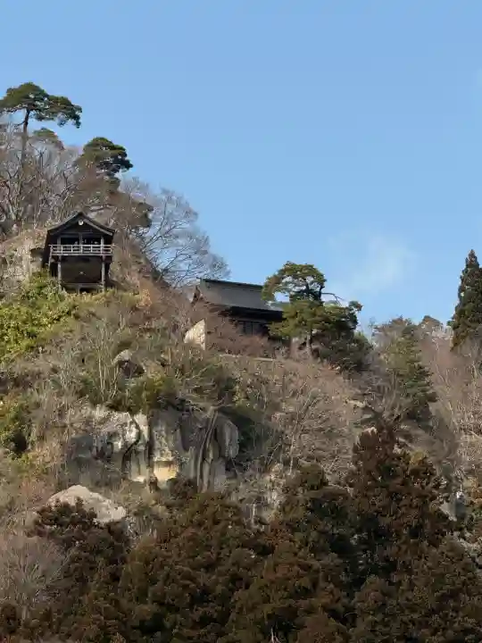 宝珠山 立石寺の{uncategorized: "未分類", other: "その他", undefined: "問題あり", building: "その他建物", grave: "お墓", sacred_gate: "鳥居", guardian: "狛犬", statue: "像", buddha: "仏像", history: "歴史", nature: "自然", garden: "庭園", animal: "動物", pagoda: "塔", temizu: "手水舎", mountain_gate: "山門・神門", sanctuary: "本殿・本堂", subordinate: "末社・摂社", art: "芸術", scenery: "景色", jizo: "地蔵", ema: "絵馬", goshuin: "御朱印", omikuji: "おみくじ", items: "授与品その他", amulet: "お守り", goshuincho: "御朱印帳", eats: "食事", festival: "お祭り", votive_dance: "神楽", shichigosan: "七五三参", wedding: "結婚式", experience: "体験その他", initially: "初詣", around: "周辺", anti_infection: "感染症対策"}