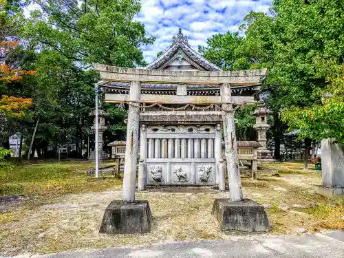 春日社の鳥居