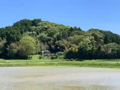 三郷神社の周辺