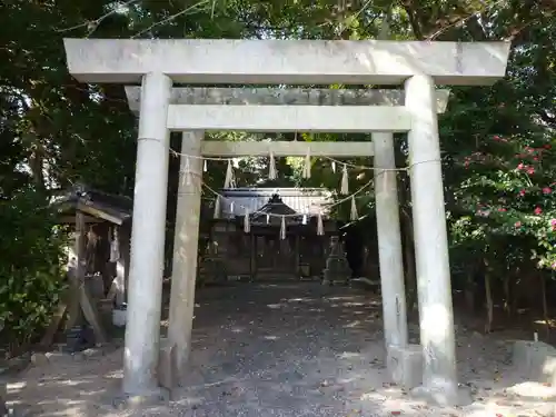 八雲神社（河芸町影重）の鳥居