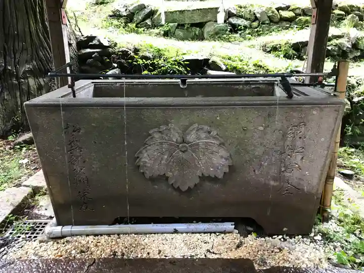 新海三社神社(長野県)