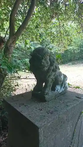 八雲神社・春日神社の狛犬