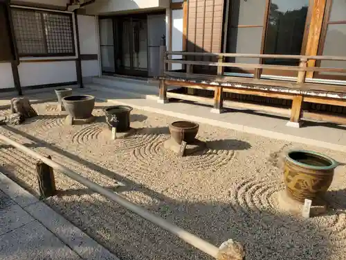 月照寺の庭園