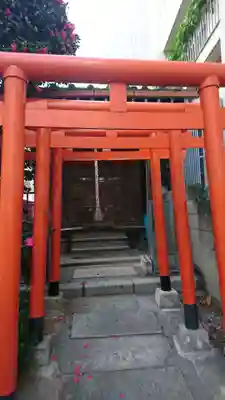 繁栄稲荷神社の鳥居