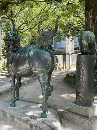 太宰府天満宮の{uncategorized: "未分類", other: "その他", undefined: "問題あり", building: "その他建物", grave: "お墓", sacred_gate: "鳥居", guardian: "狛犬", statue: "像", buddha: "仏像", history: "歴史", nature: "自然", garden: "庭園", animal: "動物", pagoda: "塔", temizu: "手水舎", mountain_gate: "山門・神門", sanctuary: "本殿・本堂", subordinate: "末社・摂社", art: "芸術", scenery: "景色", jizo: "地蔵", ema: "絵馬", goshuin: "御朱印", omikuji: "おみくじ", items: "授与品その他", amulet: "お守り", goshuincho: "御朱印帳", eats: "食事", festival: "お祭り", votive_dance: "神楽", shichigosan: "七五三参", wedding: "結婚式", experience: "体験その他", initially: "初詣", around: "周辺", anti_infection: "感染症対策"}