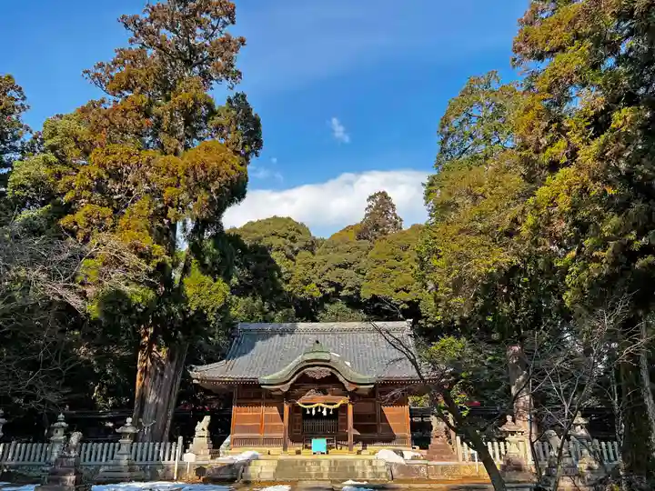 伊富岐神社の本殿・本堂