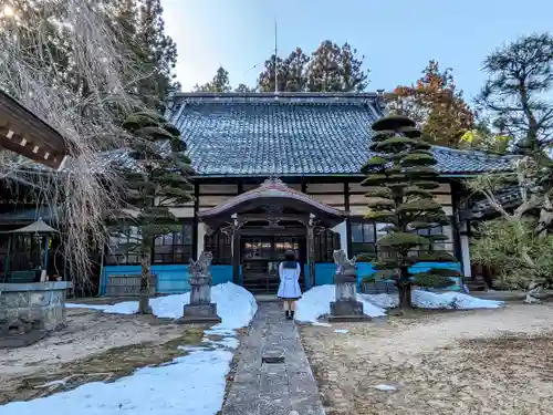 法音寺の本殿