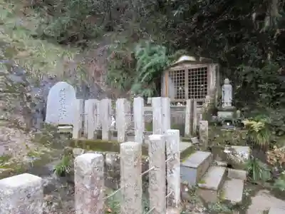 満願滝弁財天(大阪府)