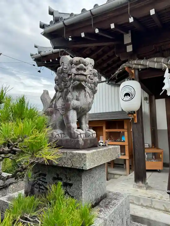 御嶽神社茅萱宮の狛犬