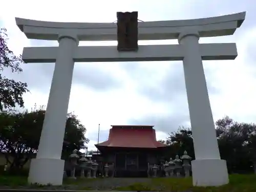 苫前神社の鳥居