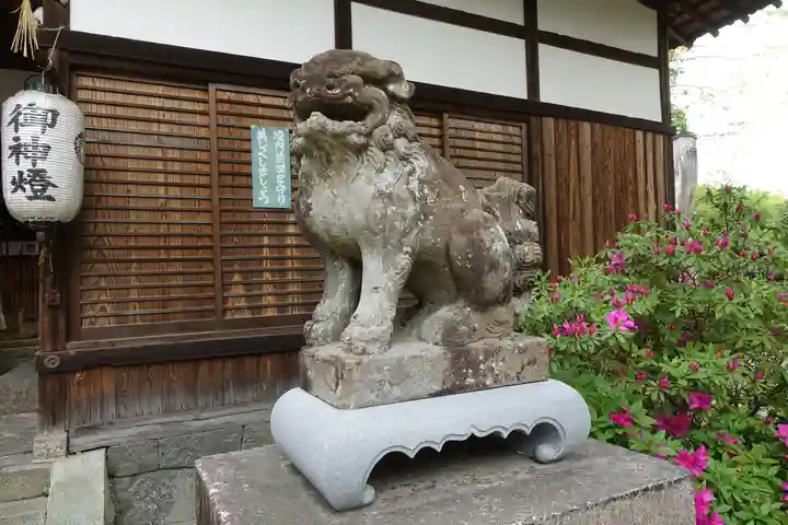 巨椋神社の狛犬