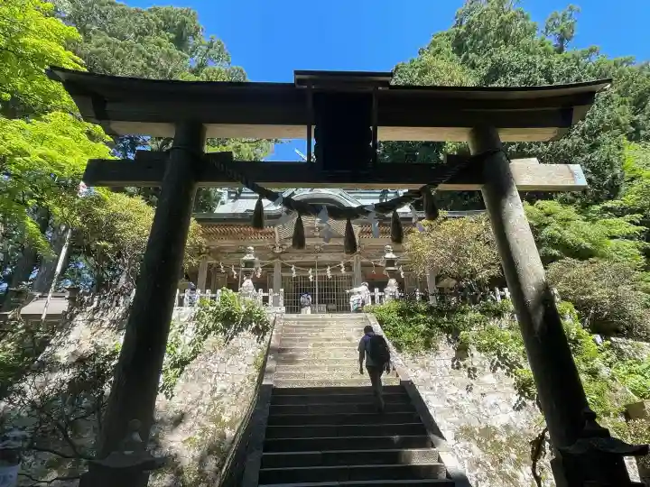 玉置神社の{uncategorized: "未分類", other: "その他", undefined: "問題あり", building: "その他建物", grave: "お墓", sacred_gate: "鳥居", guardian: "狛犬", statue: "像", buddha: "仏像", history: "歴史", nature: "自然", garden: "庭園", animal: "動物", pagoda: "塔", temizu: "手水舎", mountain_gate: "山門・神門", sanctuary: "本殿・本堂", subordinate: "末社・摂社", art: "芸術", scenery: "景色", jizo: "地蔵", ema: "絵馬", goshuin: "御朱印", omikuji: "おみくじ", items: "授与品その他", amulet: "お守り", goshuincho: "御朱印帳", eats: "食事", festival: "お祭り", votive_dance: "神楽", shichigosan: "七五三参", wedding: "結婚式", experience: "体験その他", initially: "初詣", around: "周辺", anti_infection: "感染症対策"}