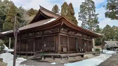 中山寺の本殿・本堂