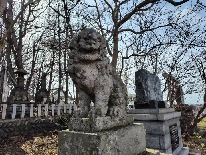 留萌神社の狛犬
