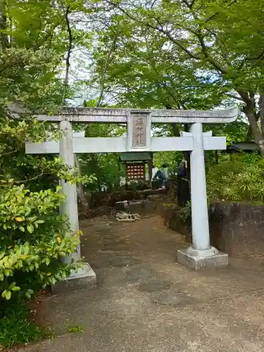 常陸国出雲大社の{uncategorized: "未分類", other: "その他", undefined: "問題あり", building: "その他建物", grave: "お墓", sacred_gate: "鳥居", guardian: "狛犬", statue: "像", buddha: "仏像", history: "歴史", nature: "自然", garden: "庭園", animal: "動物", pagoda: "塔", temizu: "手水舎", mountain_gate: "山門・神門", sanctuary: "本殿・本堂", subordinate: "末社・摂社", art: "芸術", scenery: "景色", jizo: "地蔵", ema: "絵馬", goshuin: "御朱印", omikuji: "おみくじ", items: "授与品その他", amulet: "お守り", goshuincho: "御朱印帳", eats: "食事", festival: "お祭り", votive_dance: "神楽", shichigosan: "七五三参", wedding: "結婚式", experience: "体験その他", initially: "初詣", around: "周辺", anti_infection: "感染症対策"}