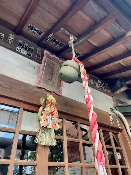 亀住稲荷神社の{uncategorized: "未分類", other: "その他", undefined: "問題あり", building: "その他建物", grave: "お墓", sacred_gate: "鳥居", guardian: "狛犬", statue: "像", buddha: "仏像", history: "歴史", nature: "自然", garden: "庭園", animal: "動物", pagoda: "塔", temizu: "手水舎", mountain_gate: "山門・神門", sanctuary: "本殿・本堂", subordinate: "末社・摂社", art: "芸術", scenery: "景色", jizo: "地蔵", ema: "絵馬", goshuin: "御朱印", omikuji: "おみくじ", items: "授与品その他", amulet: "お守り", goshuincho: "御朱印帳", eats: "食事", festival: "お祭り", votive_dance: "神楽", shichigosan: "七五三参", wedding: "結婚式", experience: "体験その他", initially: "初詣", around: "周辺", anti_infection: "感染症対策"}