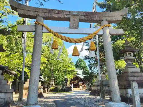 本土神社の鳥居